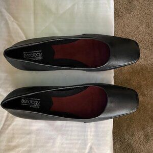 WOMEN SHOES